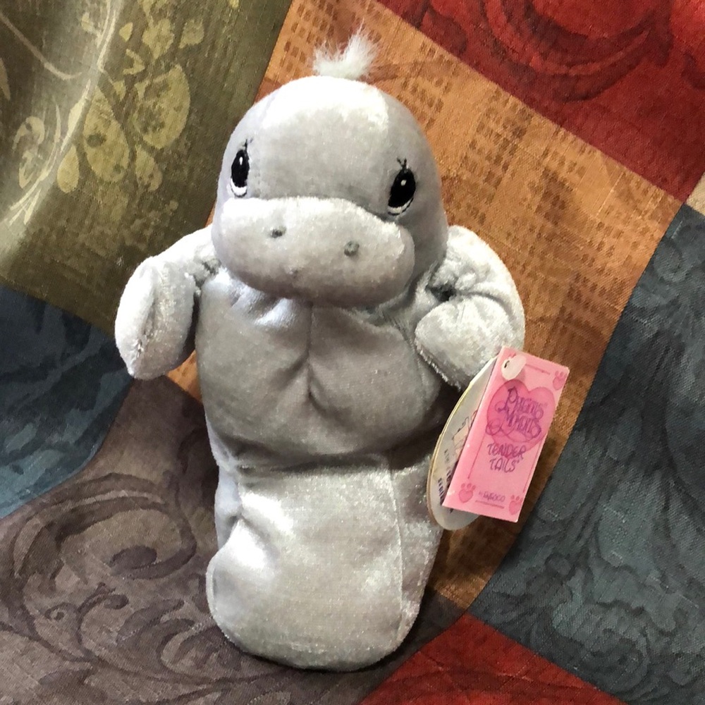 🐠NWT 🐬Manatee from Precious Moments Endangered Tails.